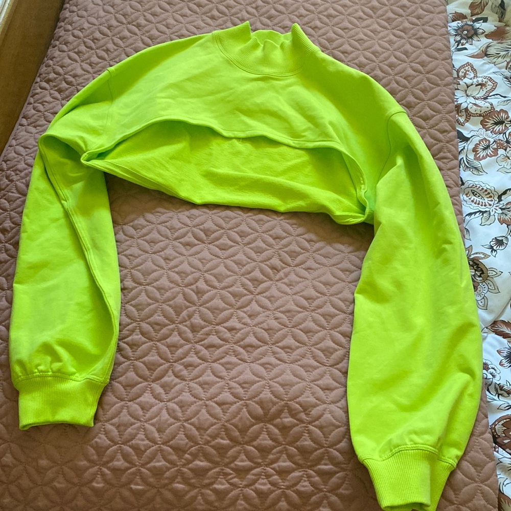 Lululemon half sweater